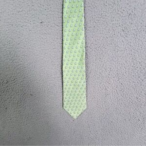VINEYARD VINES MENS SILK TIE LIME GREEN WITH HORSES ON IT